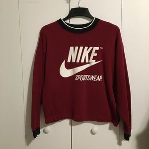 Red Nike crewneck sweatshirt size medium